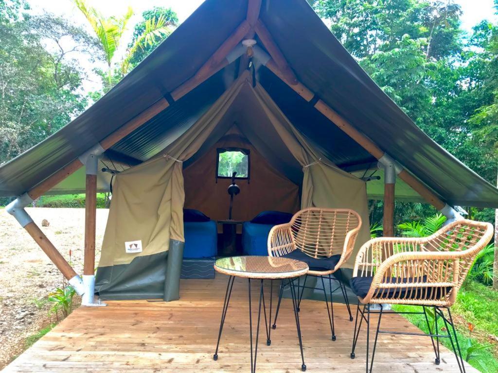 El Pulpo Safari Lodge Ojochal Eksteriør billede