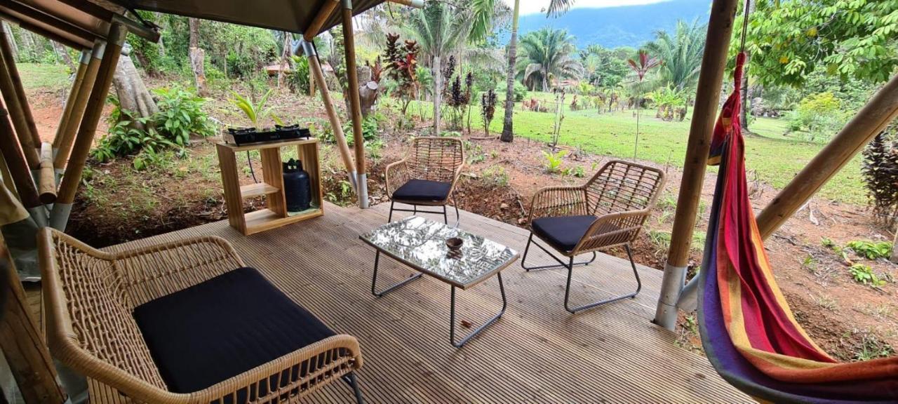 El Pulpo Safari Lodge Ojochal Eksteriør billede
